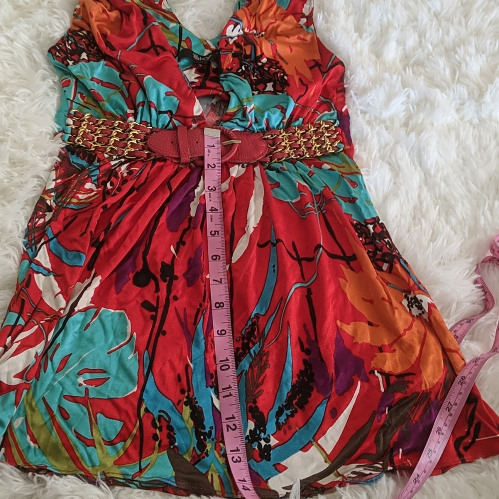 Silk plunge neck top. - Picture 7 of 8